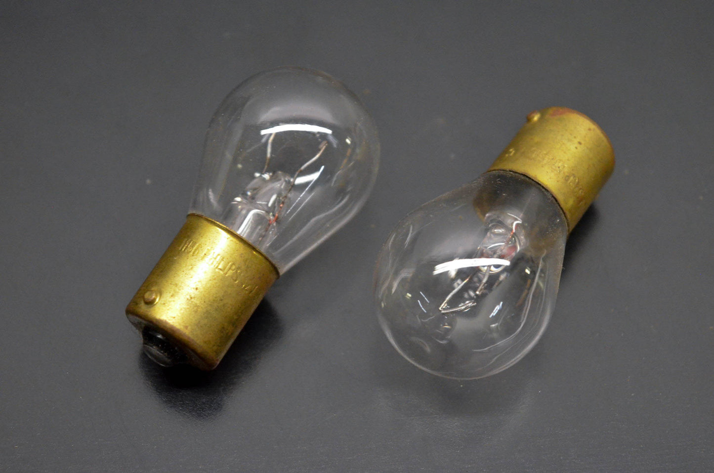Phillips Replacement 1156 12v Turn Signal Bulb Qty 2 NOS