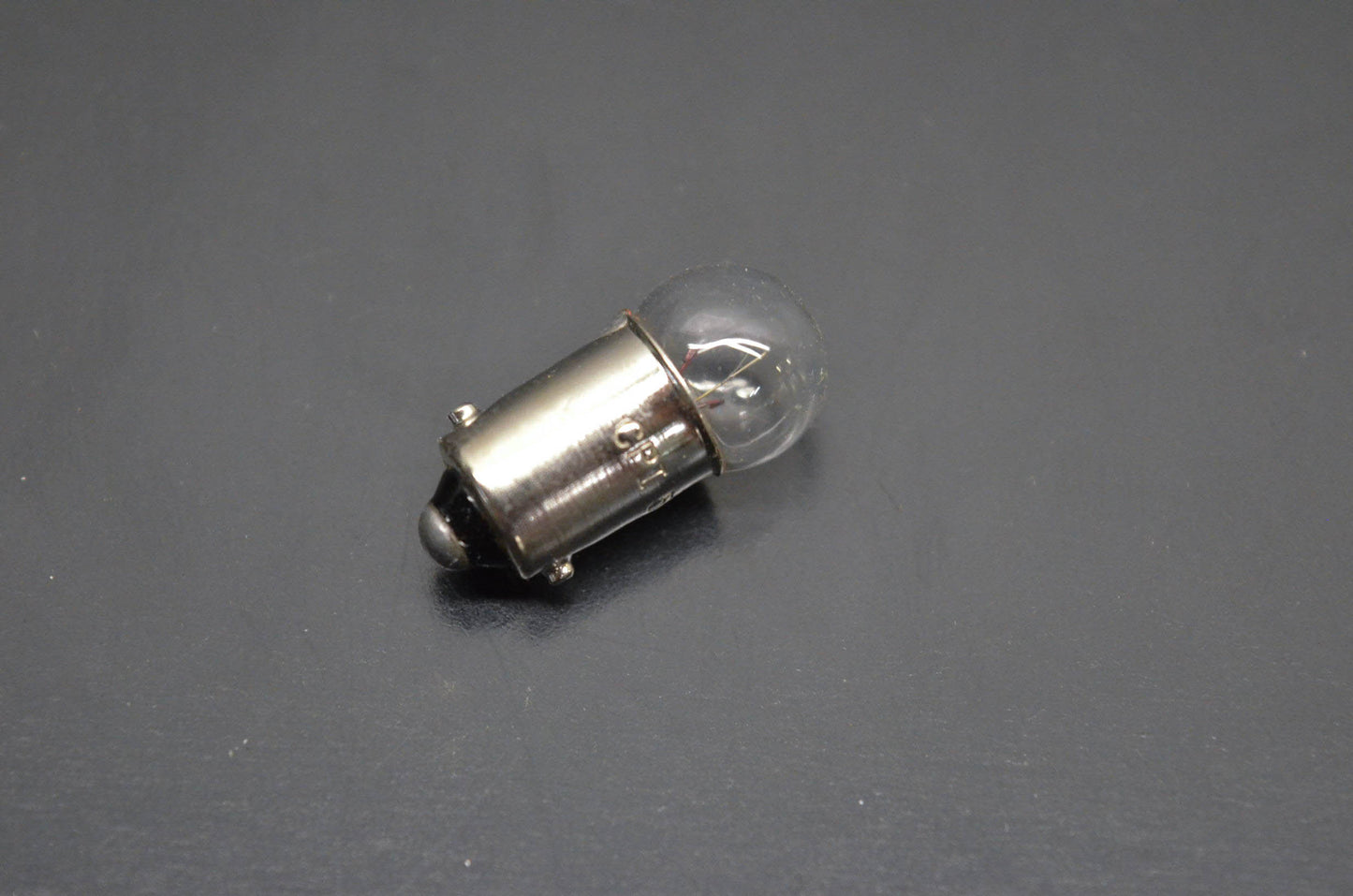 New OEM Yamaha 123-83516-21-XX Candlepower 12v 3.4w Bulb NOS