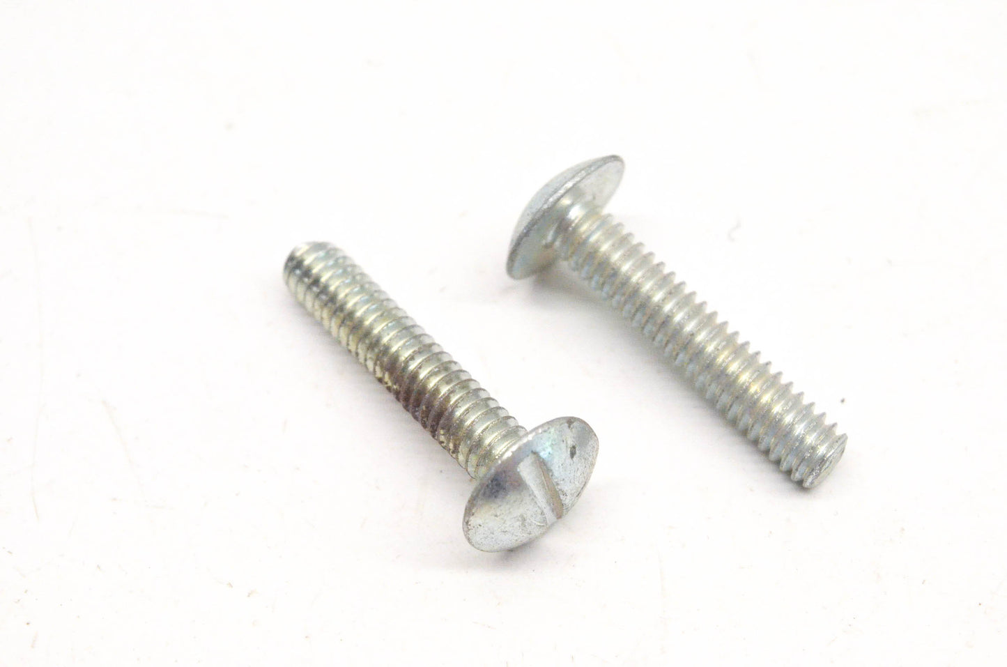 New OEM Arctic Cat 8008-554 Machine Screws Qty 2 NOS