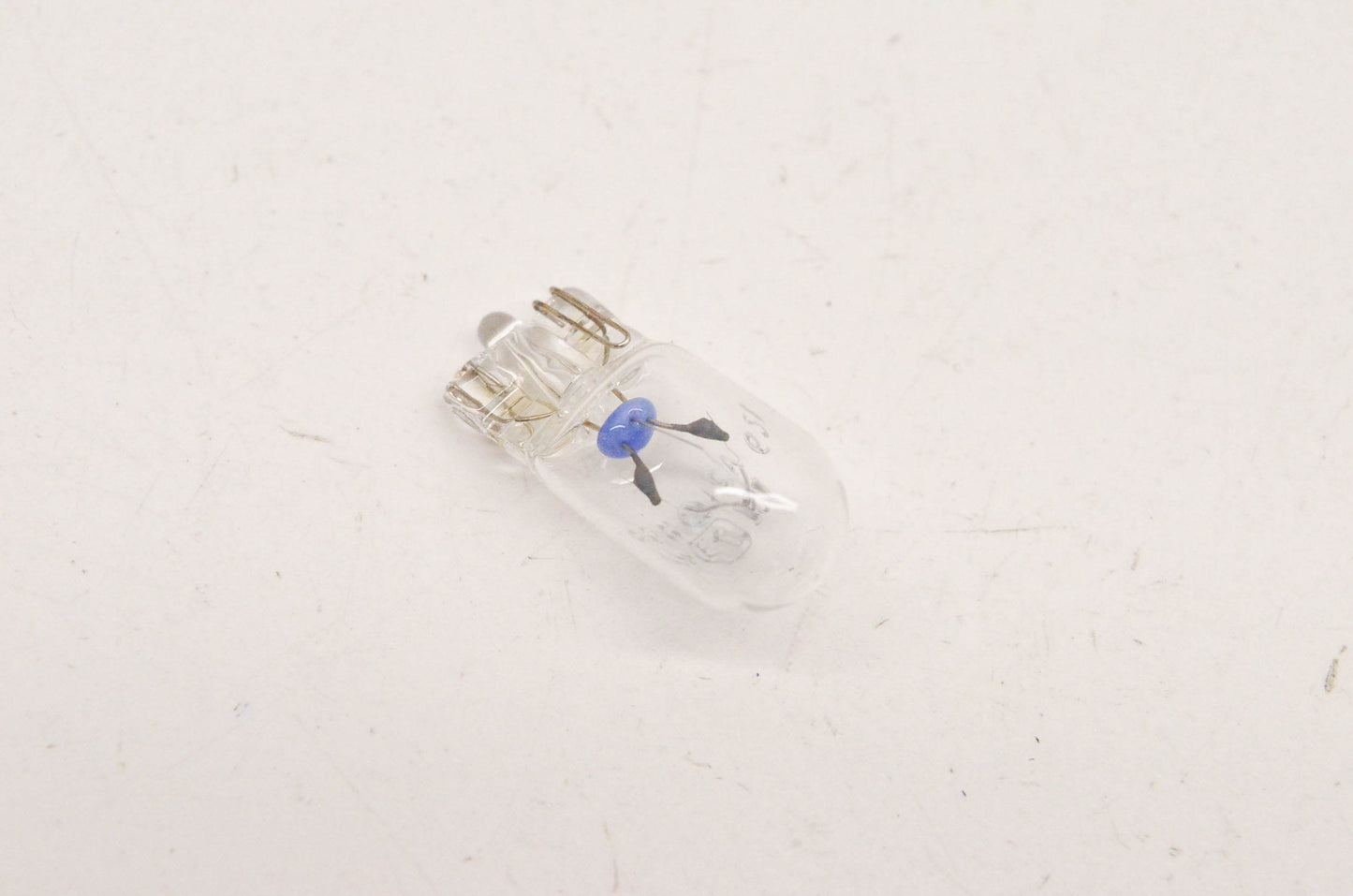 New OEM Yamaha 4SV-84347-00-00 12v 5w Bulb NOS