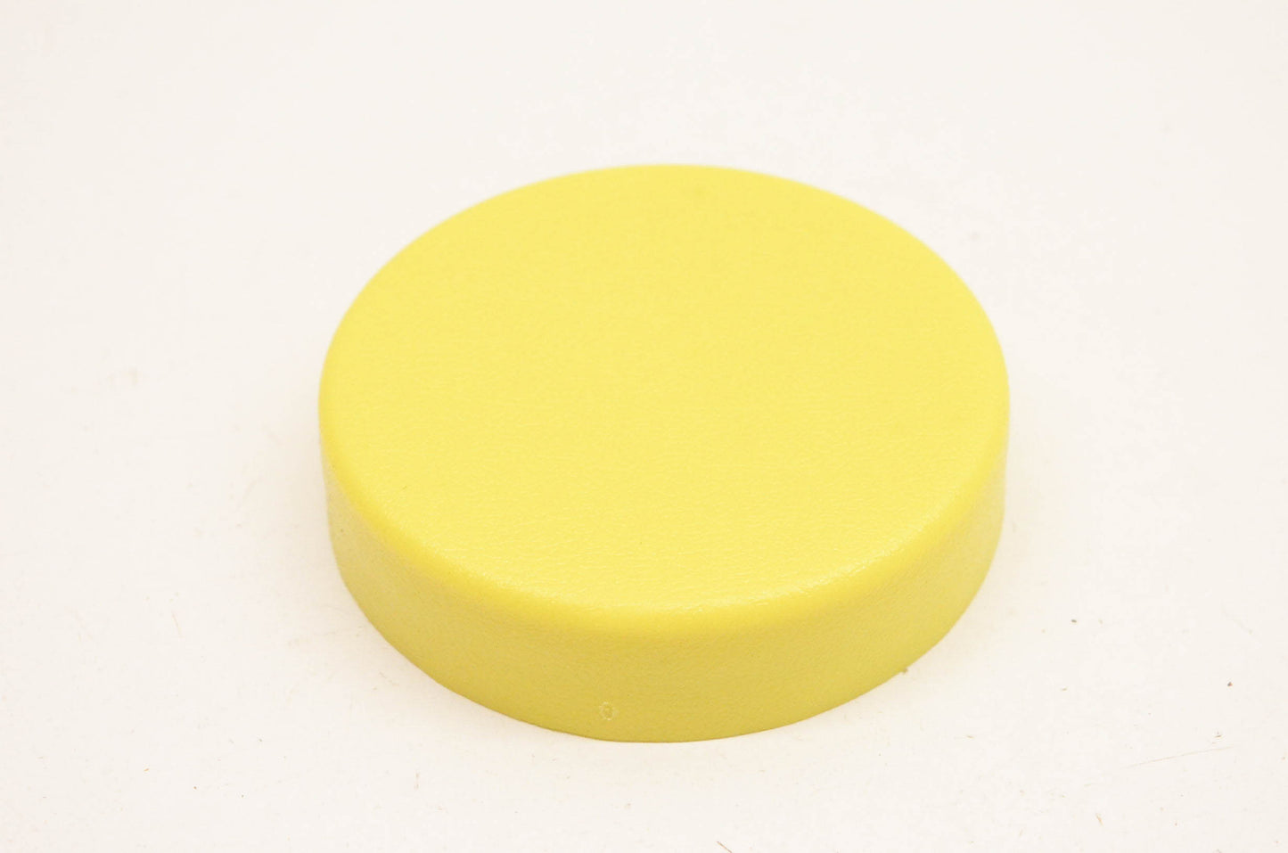 New OEM Yamaha EW2-U5912-01-00 Yellow Case Cap NOS