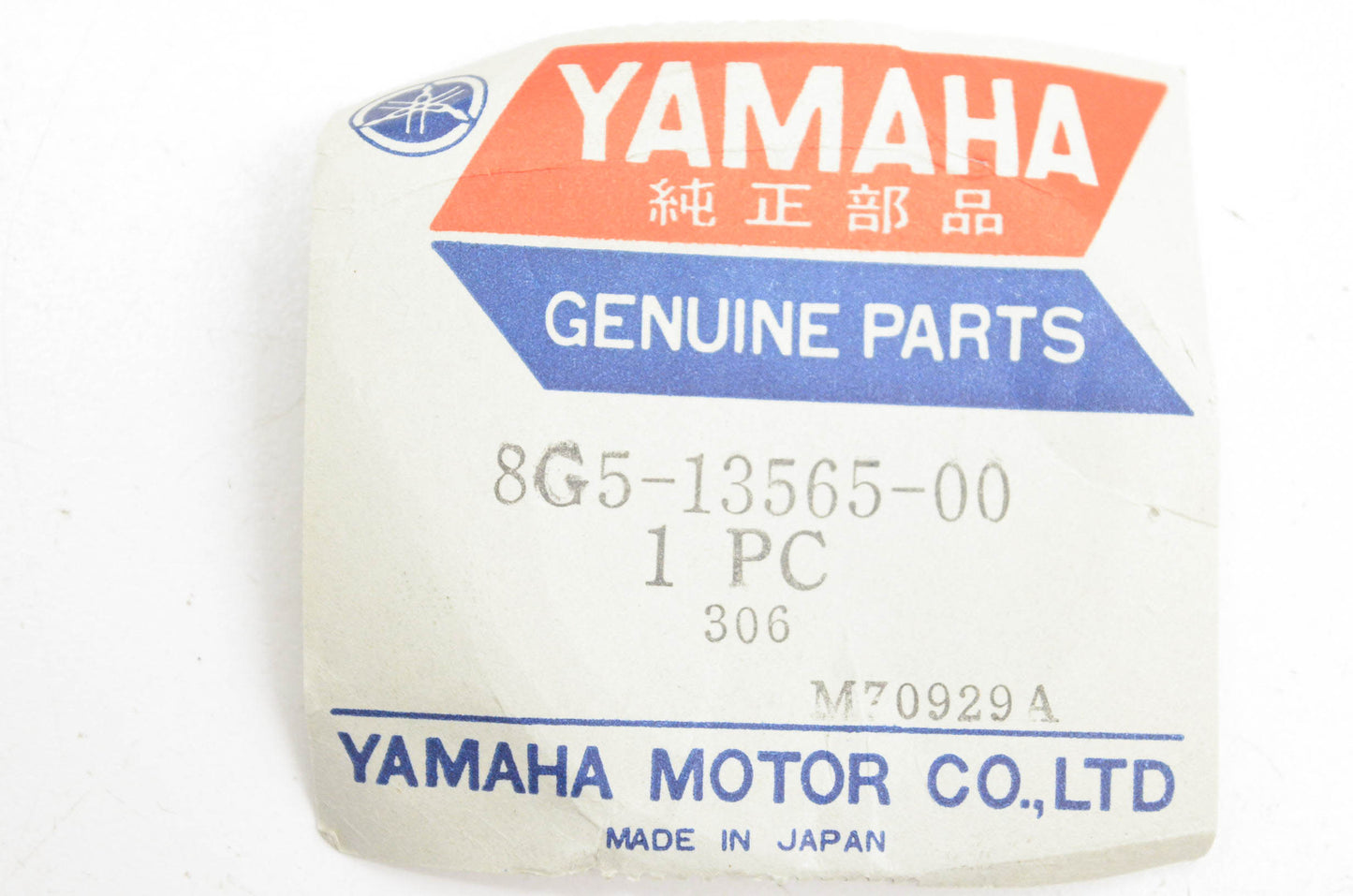 New OEM Yamaha 8G5-13565-00-00 Carburetor Joint Mount NOS
