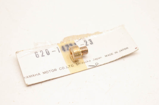 New OEM Yamaha 620-14231-23-00 Main Jet #115 NOS