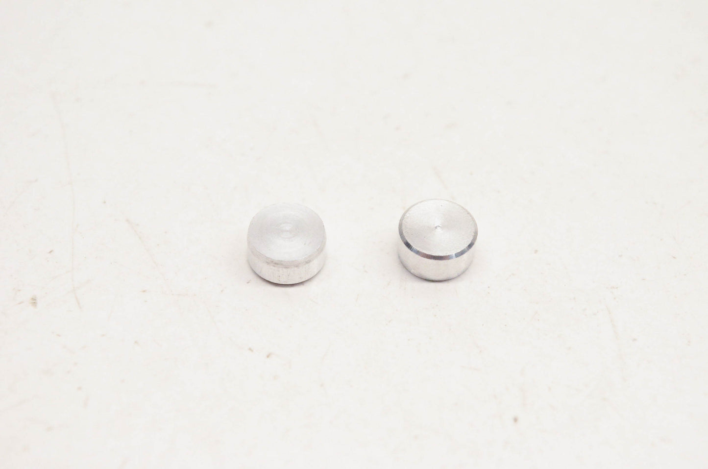 New OEM Yamaha 3J2-14118-00-00 Plugs Qty 2 NOS