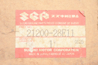 New OEM Suzuki 21200-28E11 Prima Gear Assembly NOS