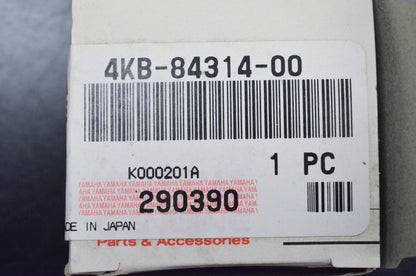 New OEM Yamaha 4KB-84314-00-00 Stanley Headlight Bulb 12v30/30w NOS