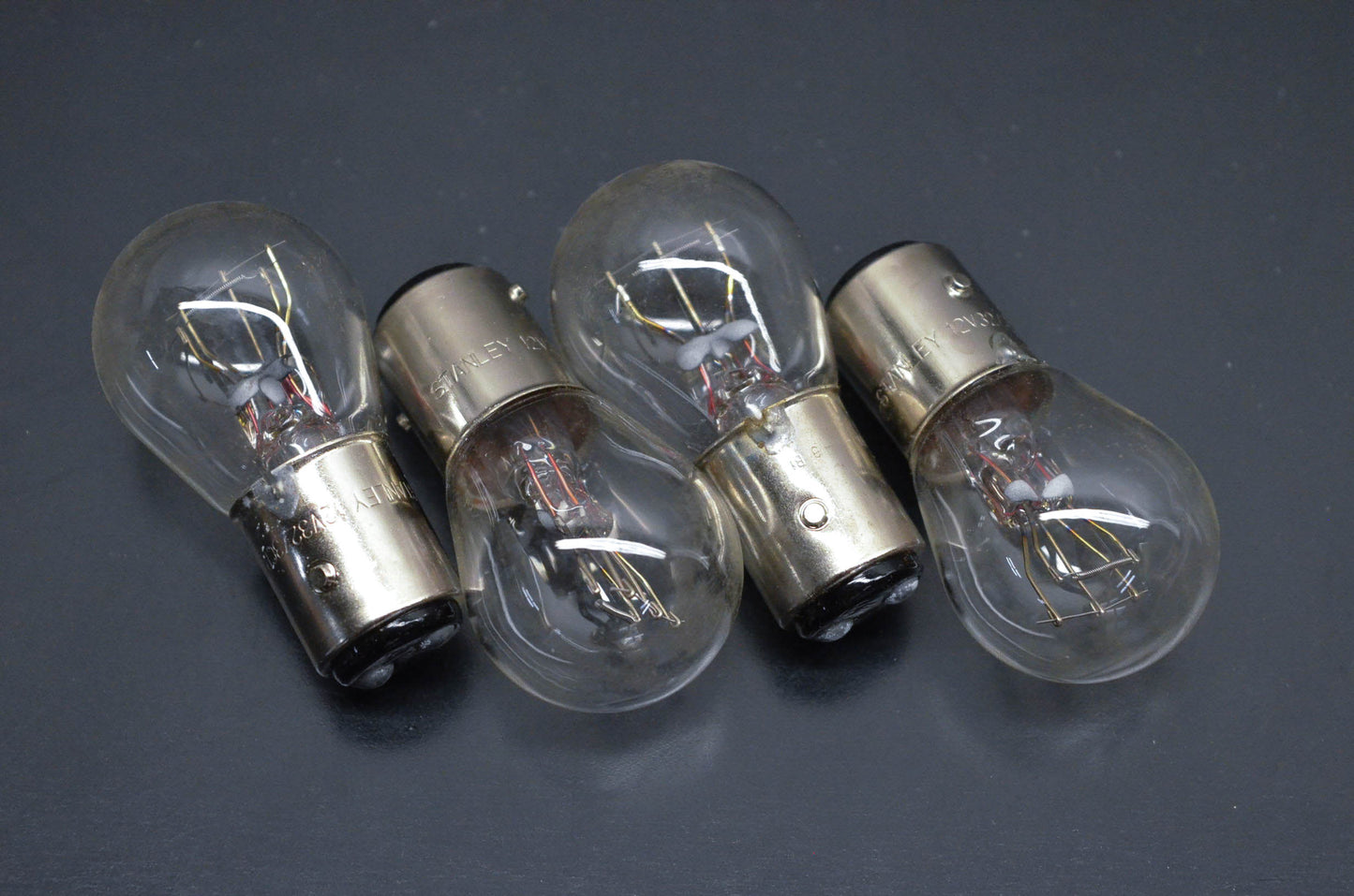 Stanley 410504100 Replacement Bulbs 12v32/3CP B Qty 4 NOS