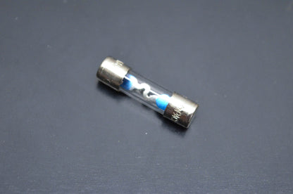 New OEM Yamaha 4X7-82151-00-00 15amp Fuse NOS