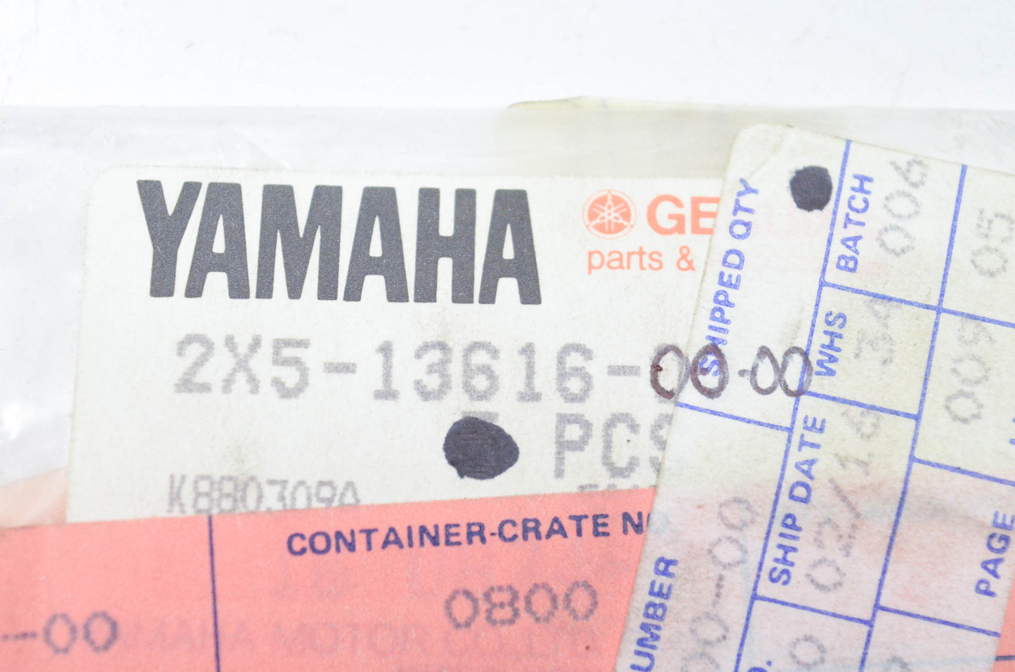 New OEM Yamaha 2X5-13616-00-00 Reed Valve Stopper NOS