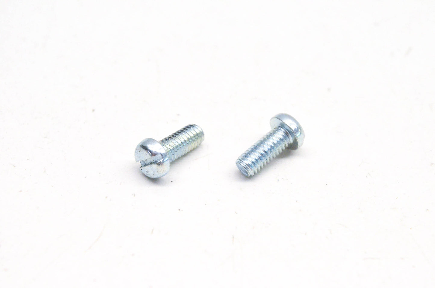 New OEM Kawasaki 214B0410, 3002-680 Screws 4x10 Qty 2 NOS