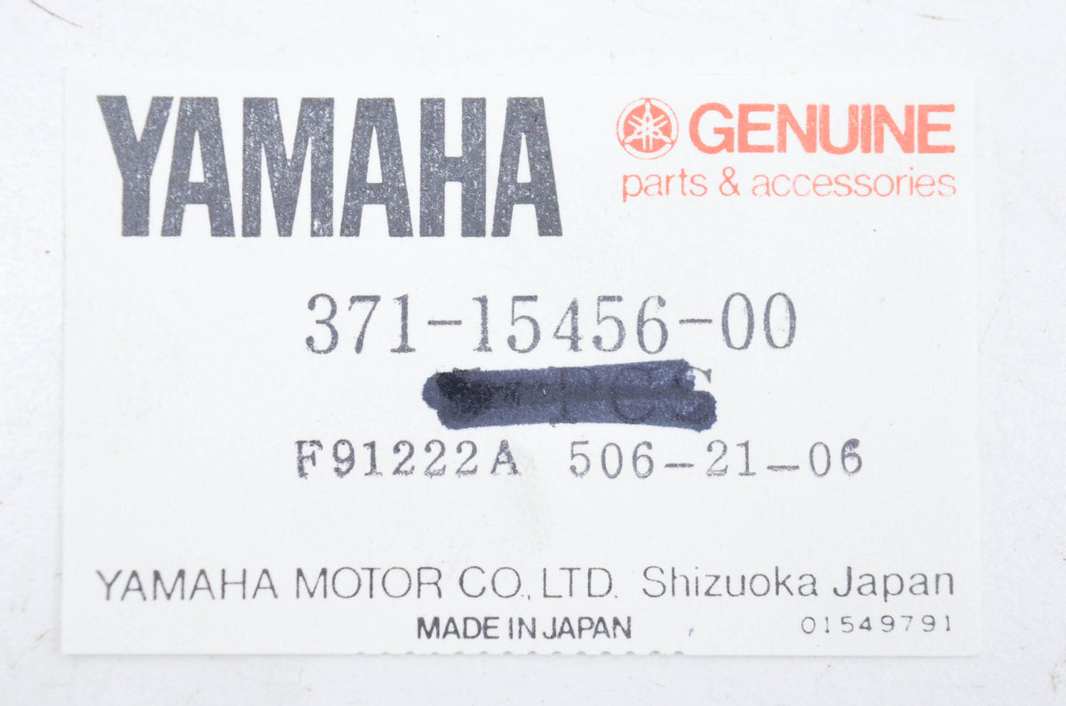 New OEM Yamaha 371-15456-00-00 Oil Pump Cover Gasket NOS