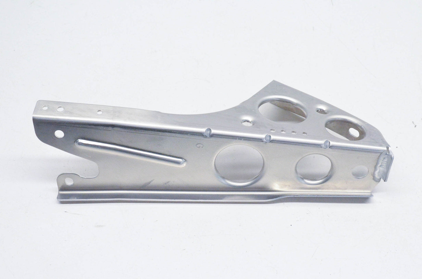 Aftermarket 502006597 Lefthand Support Bracket NOS