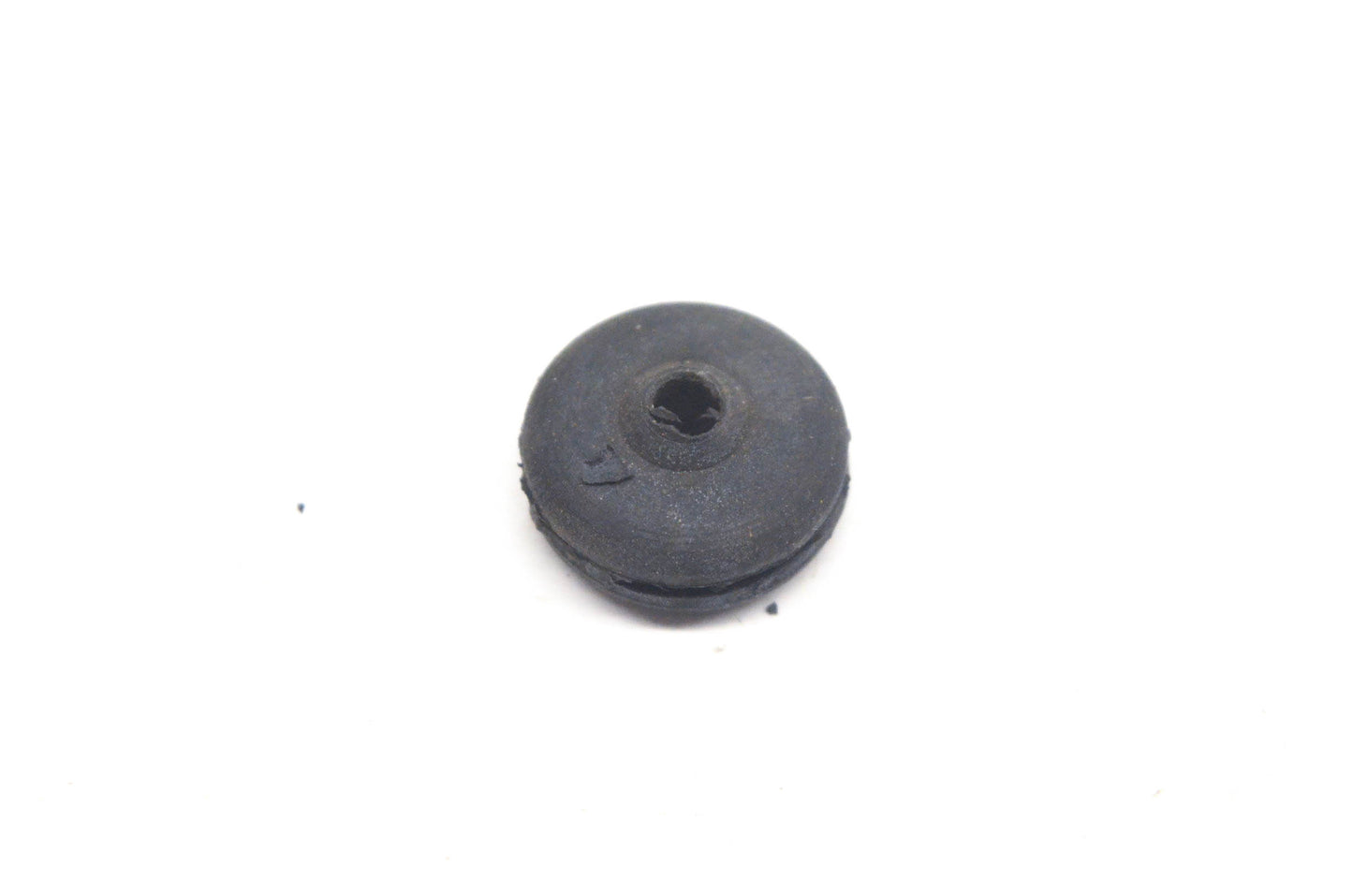 New OEM Suzuki 09308-04004 Grommet NOS