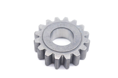 New OEM Suzuki 24221-41302 2nd Drive Gear NOS