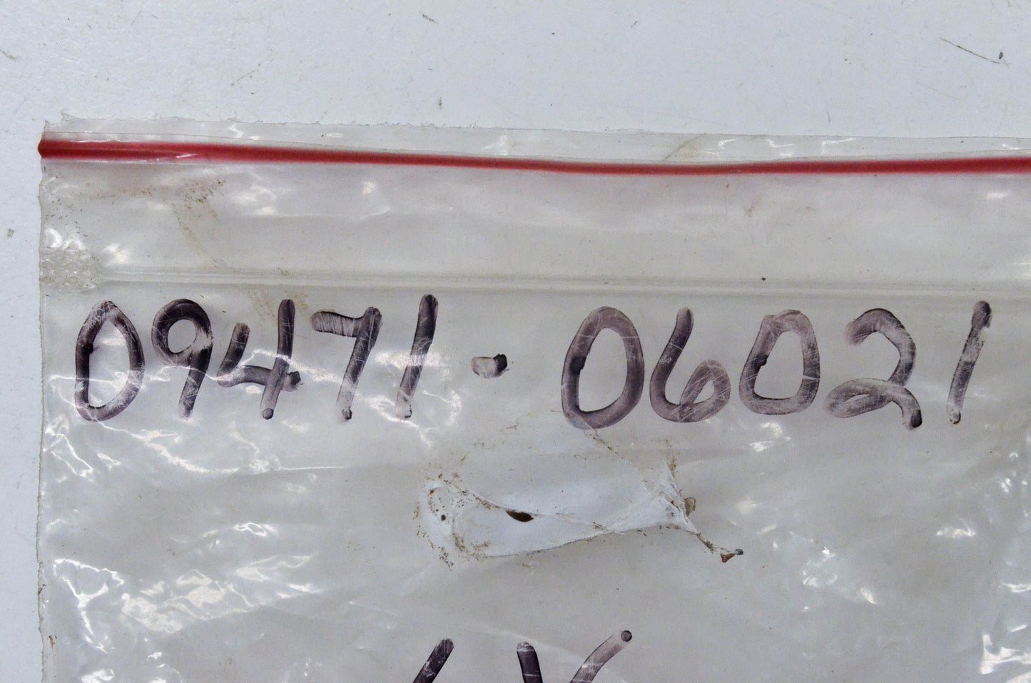 New OEM Suzuki 09471-06021 Stanley 6v 8w Bulb NOS