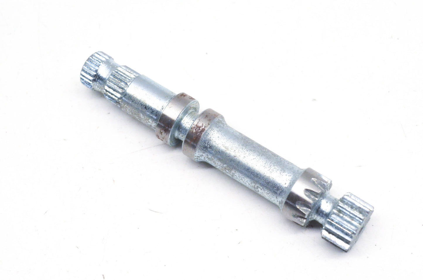 New OEM Suzuki 23261-28300 Clutch Release Pinion NOS