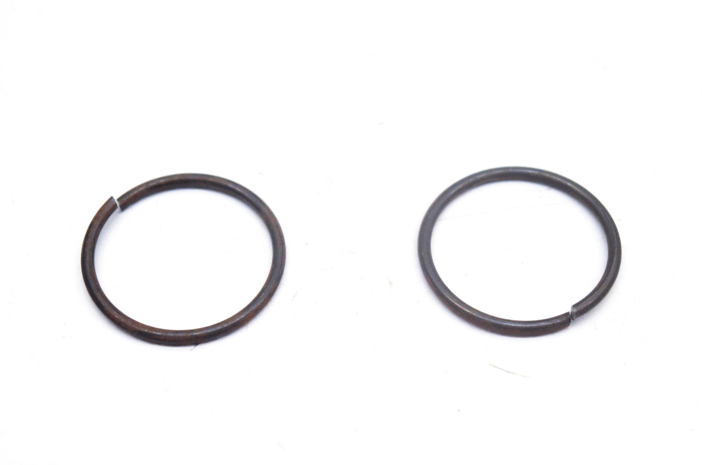 New OEM Suzuki 09380-22003 Circlips Qty 2 NOS