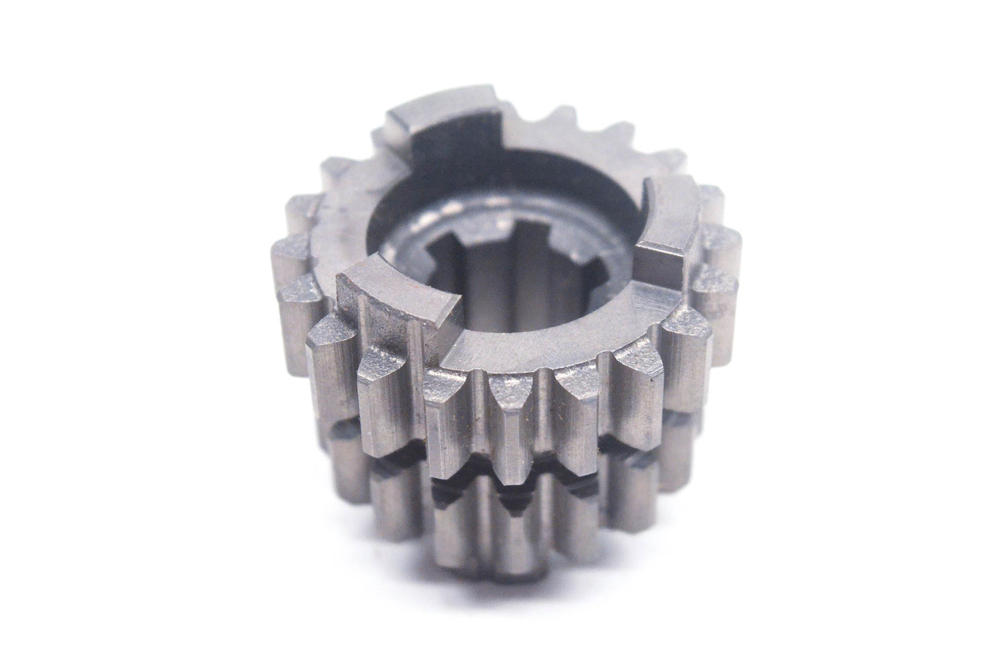 New OEM Suzuki 24231-41501 3rd Drive Gear NOS