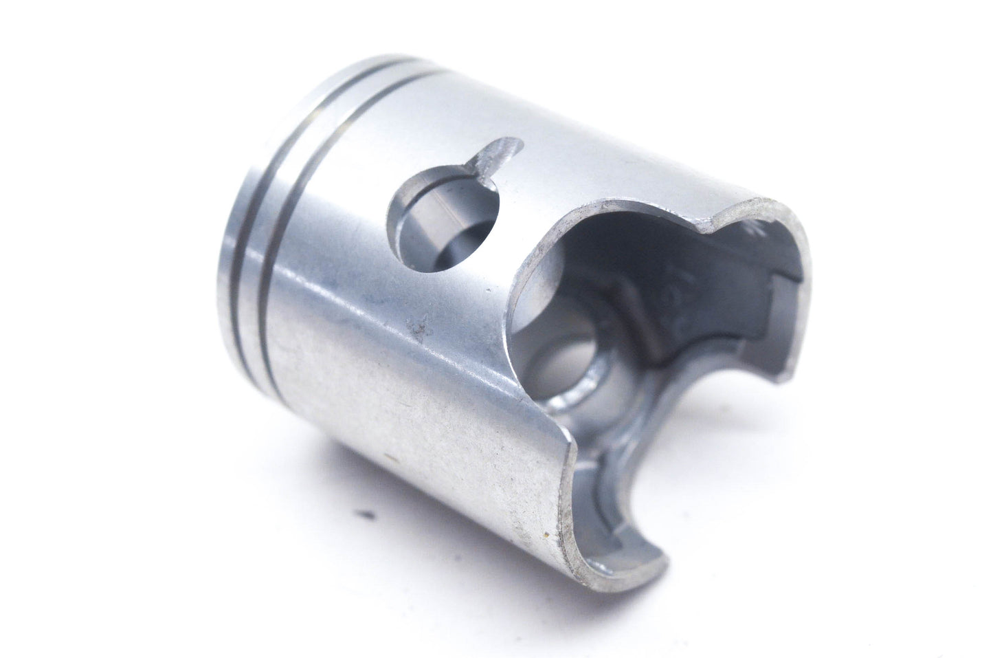 New OEM Suzuki 12110-28614-050 Piston NOS