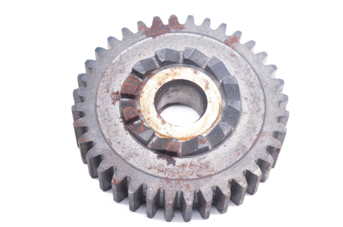 New OEM Suzuki 26241-33002 Kick Start Gear NOS