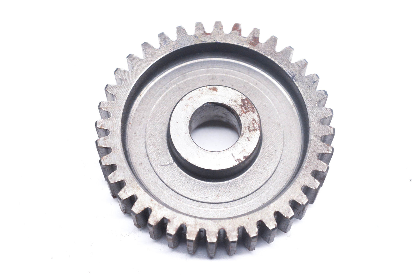 New OEM Suzuki 26241-33002 Kick Start Gear NOS