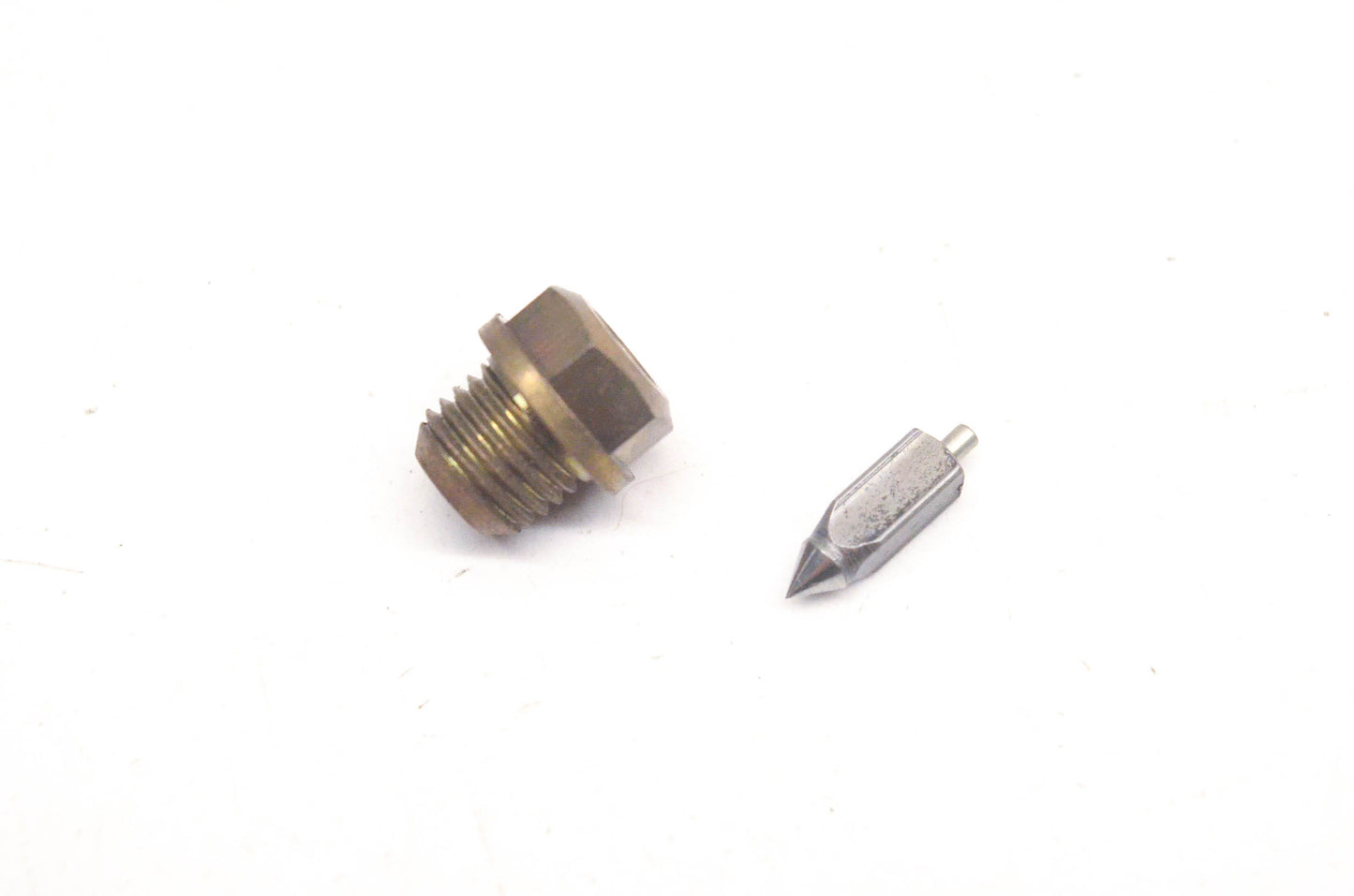 New OEM Suzuki 13372-31210 Needle Valve Assembly NOS