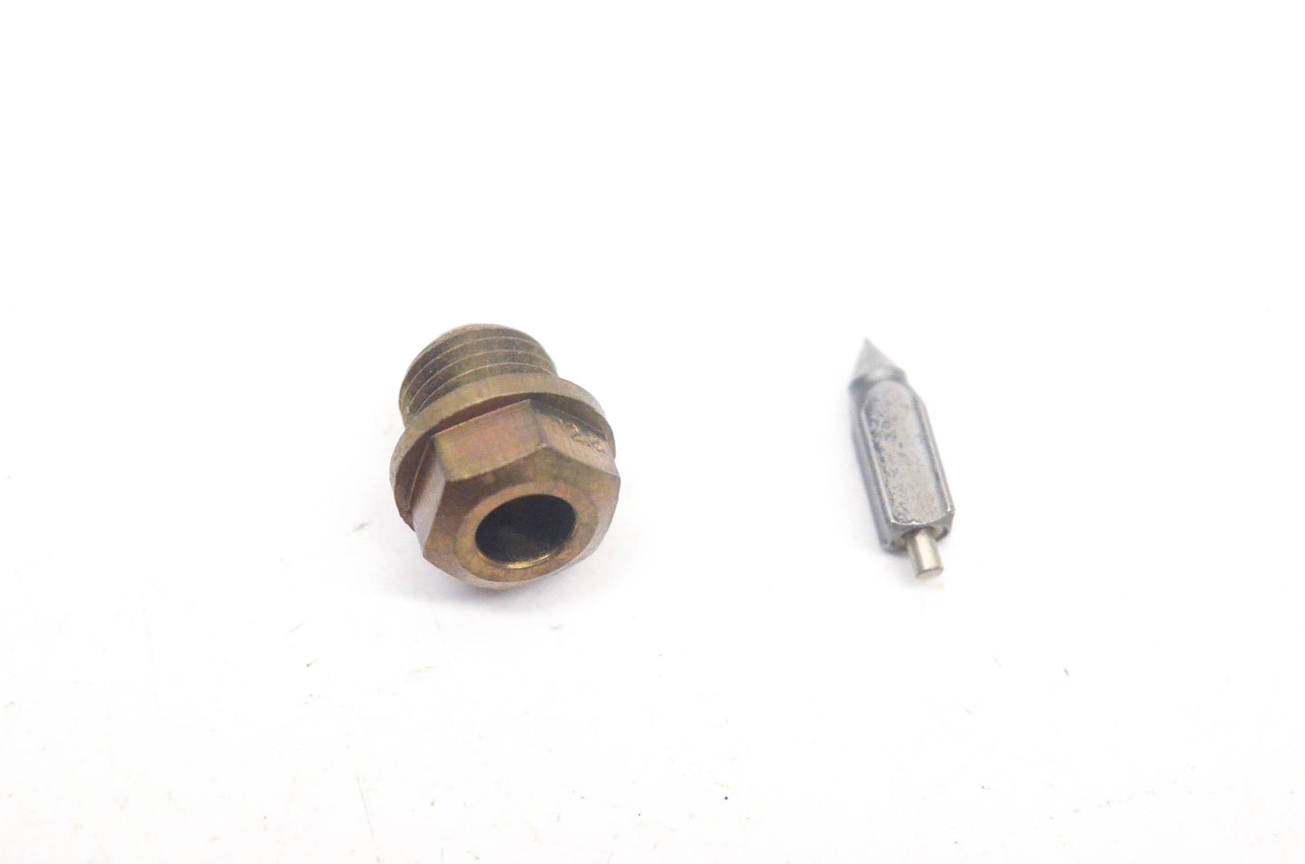 New OEM Suzuki 13372-31210 Needle Valve Assembly NOS
