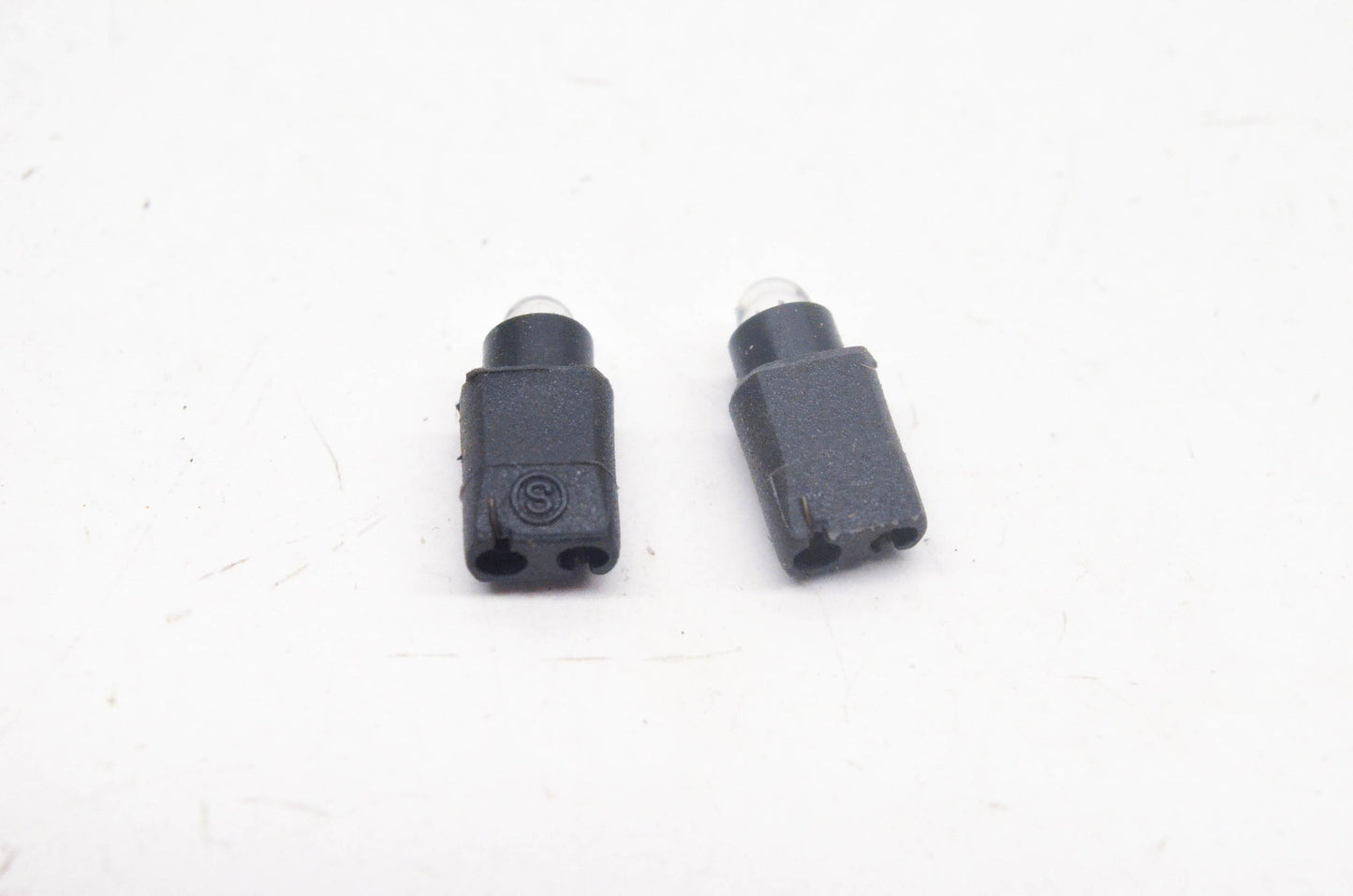 New OEM Suzuki 09471-12071 Bulbs Qty 2 NOS