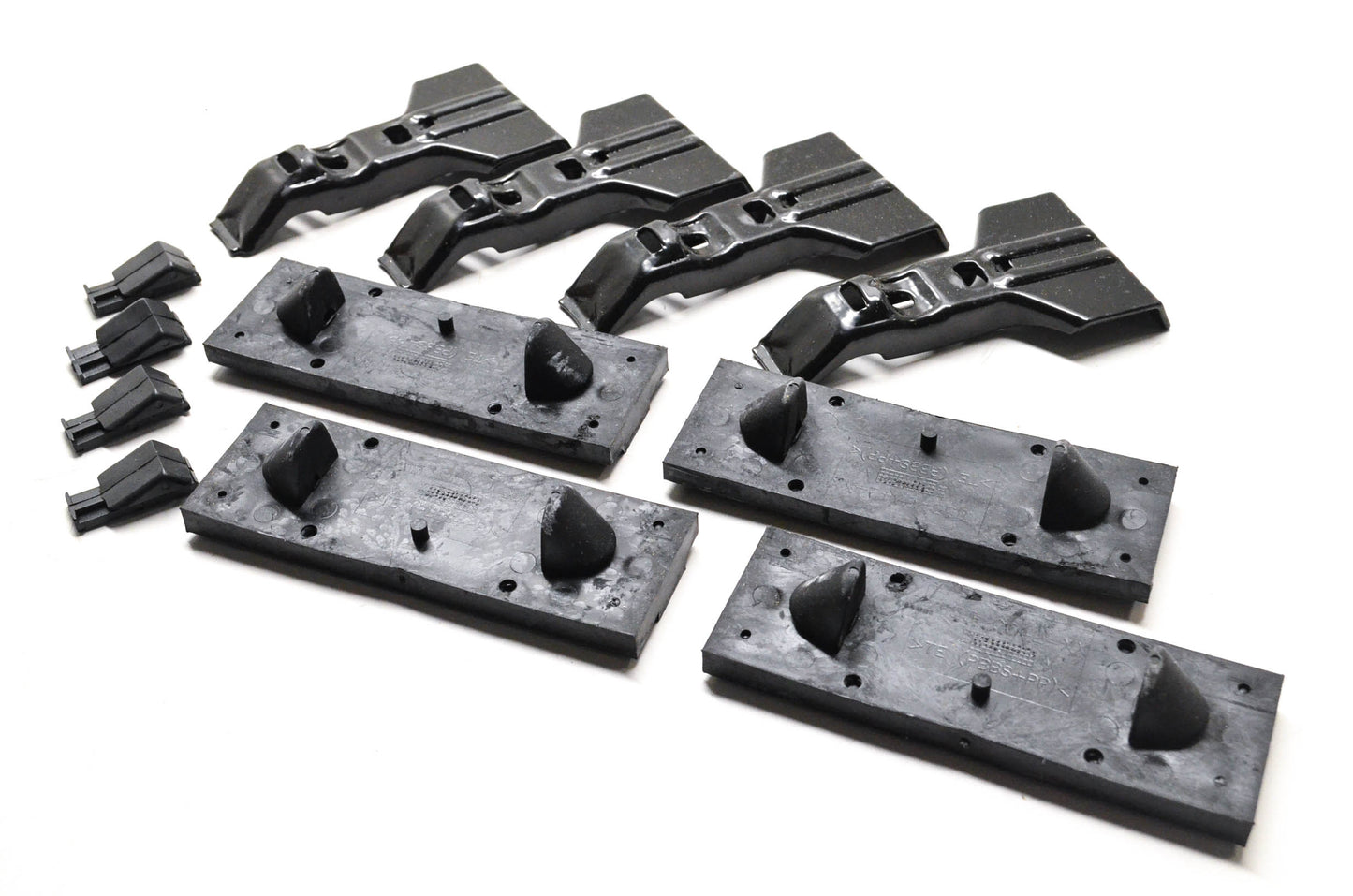 Thule 92899, KIT109 Fit Kit NOS