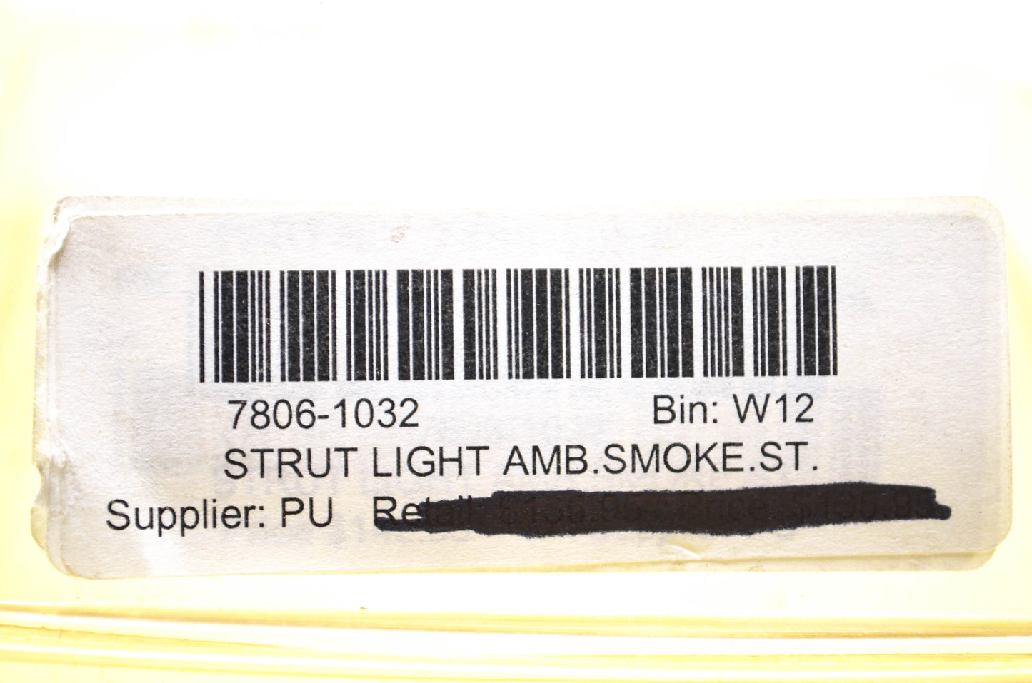 Aftermarket 7806-1032 Strut Light Kit NOS