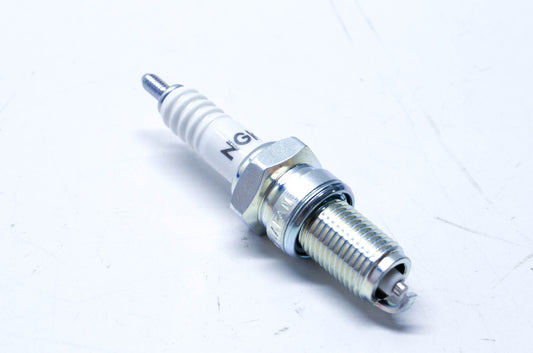 NGK DP7EA-9, 5629 Spark Plug NOS