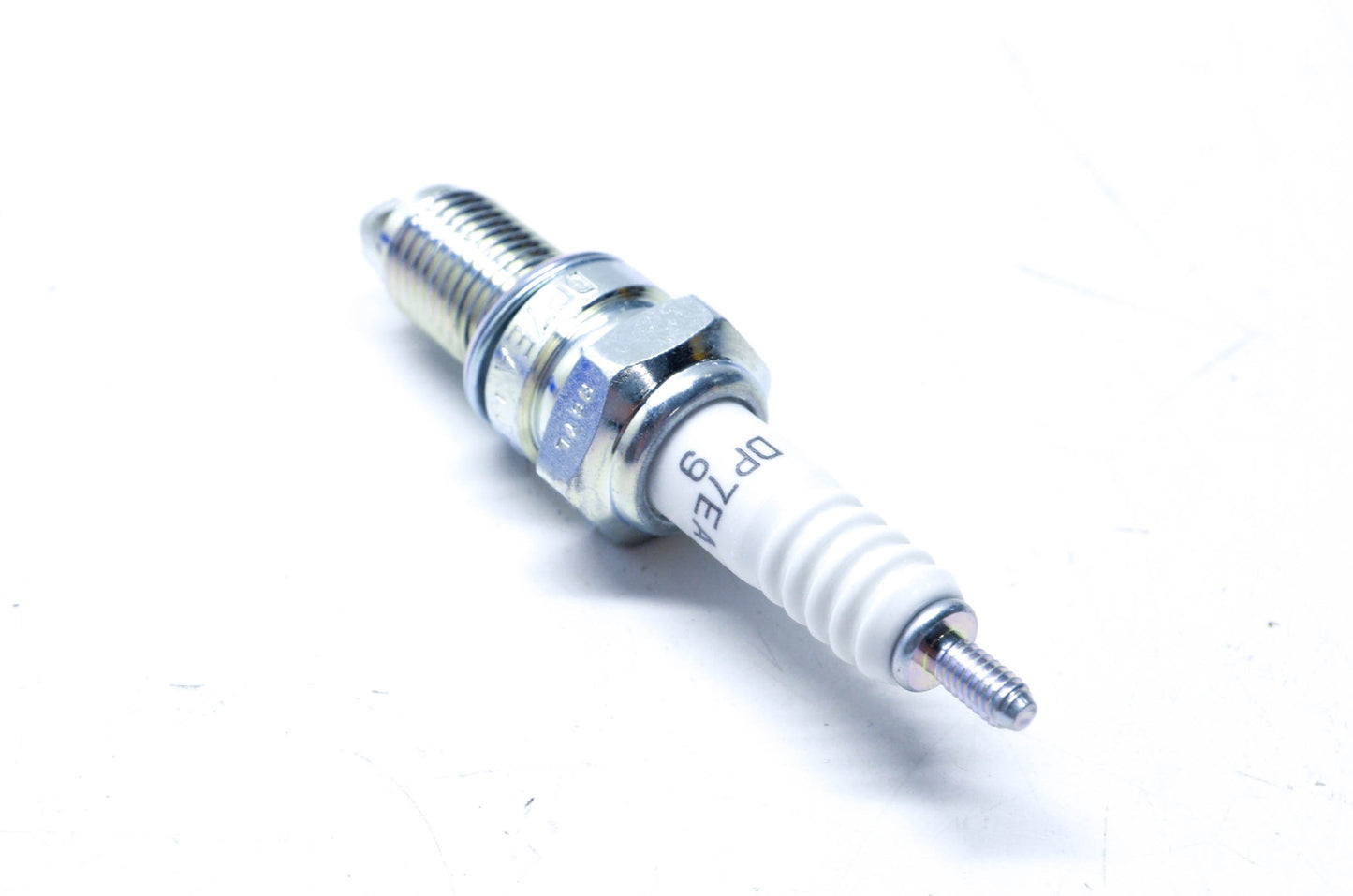 NGK DP7EA-9, 5629 Spark Plug NOS