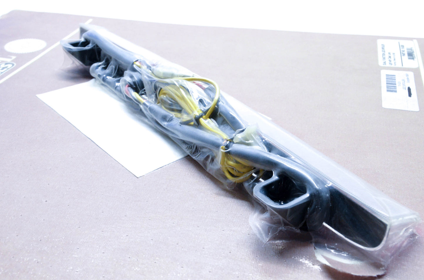 Show Chrome 10-528 LED Spoiler NOS