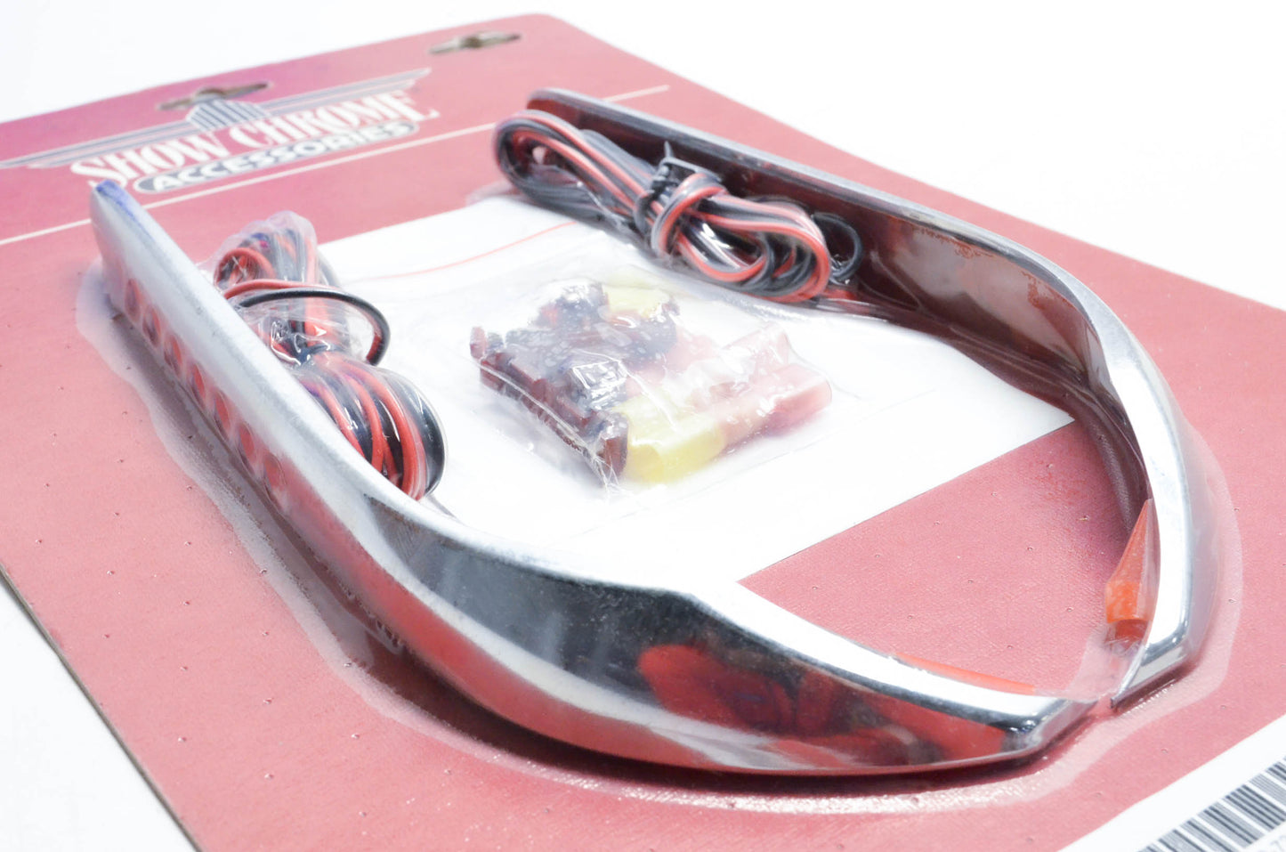 Show Chrome 52-737 LED Fender Trim Kit NOS