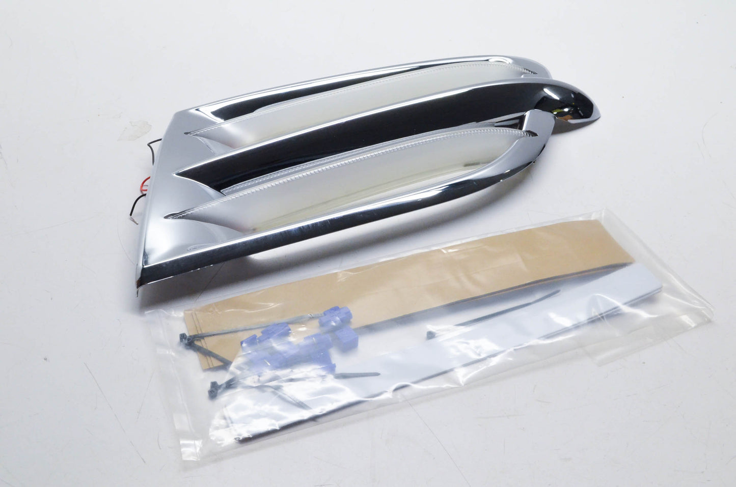 Show Chrome 52-741 LED Right Side Faring Accent NOS