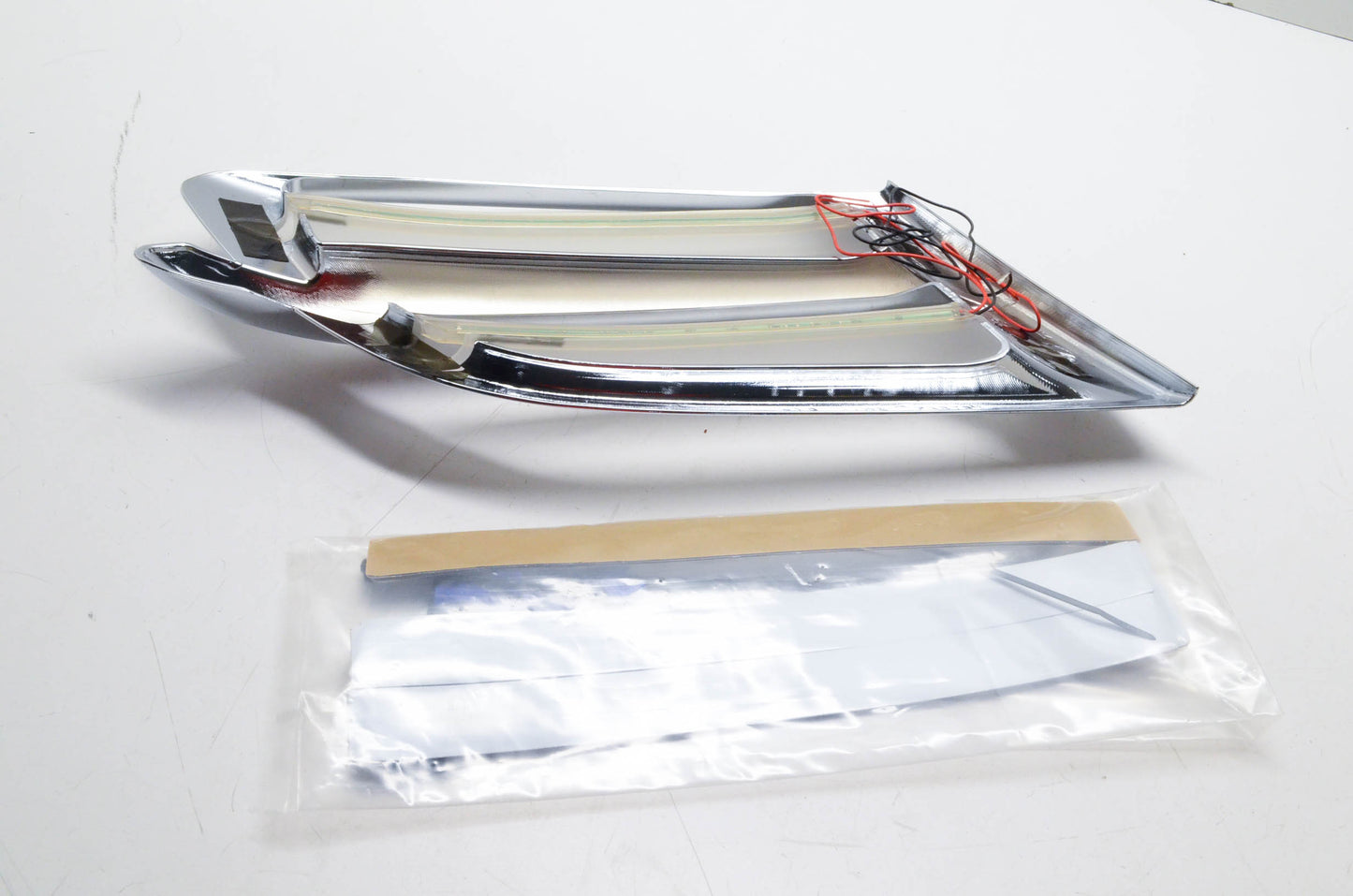 Show Chrome 52-741 LED Right Side Faring Accent NOS