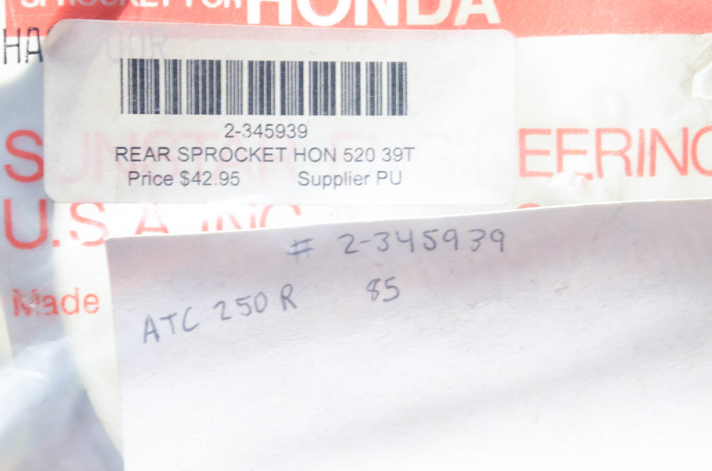 SunStar 2-345939, H01-HA2-300R Rear Sprocket 39T NOS