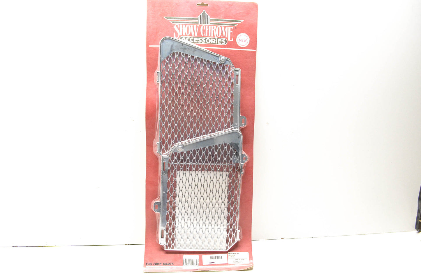 Show Chrome 52-750 Radiator Grilles NOS