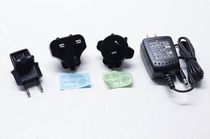 TomTom 9D00006 AC Adapter Home Charger Kit NOS