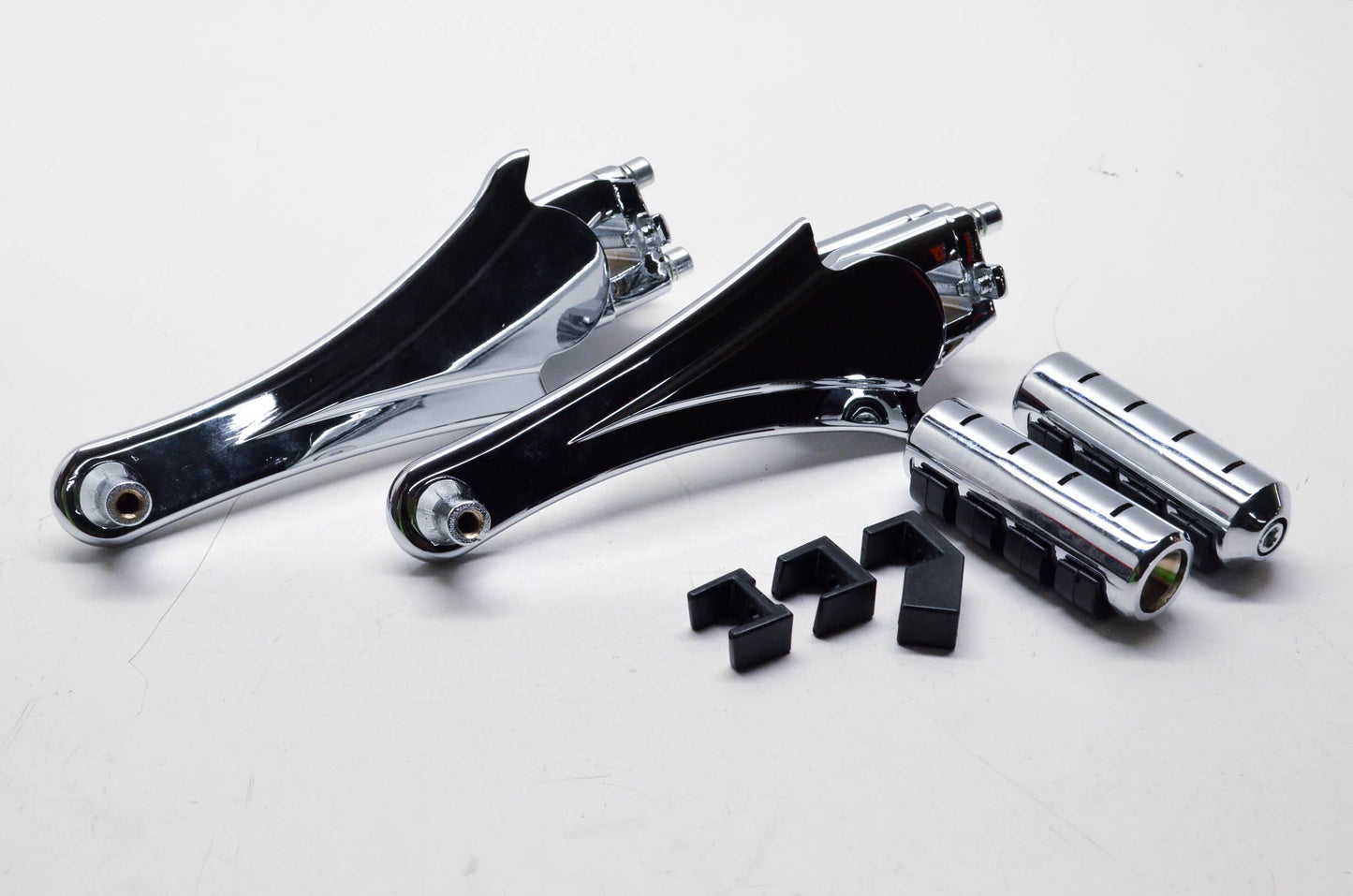 Kuryakyn 4353 Adjustable Passneger Footpeg Kit NOS