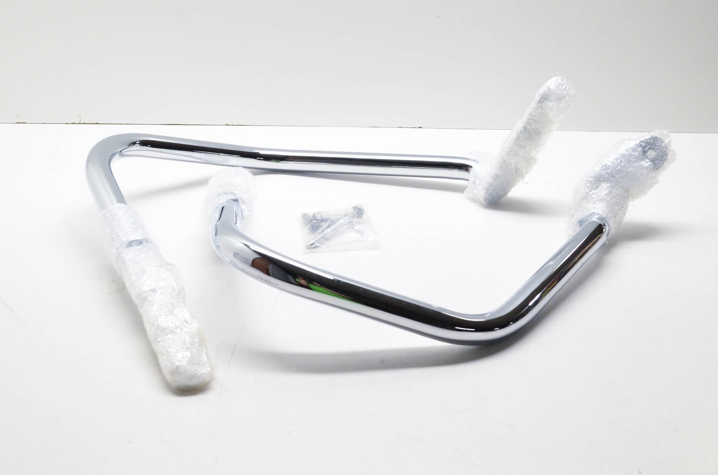 Show Chrome 53-434 Highway Bar Kit NOS