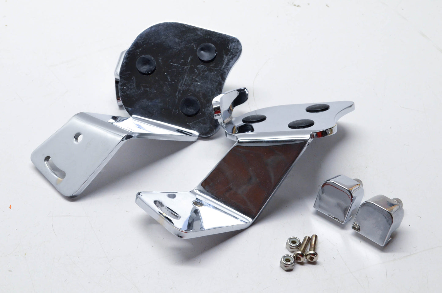 Custom World 05-176 Floorboard Heelrest Kit NOS