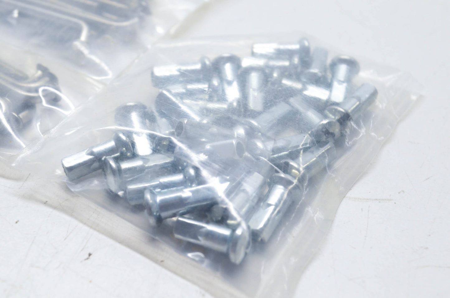 Pro-Wheel 058114, 12-HDSHXR Spoke and Nipple Kit NOS