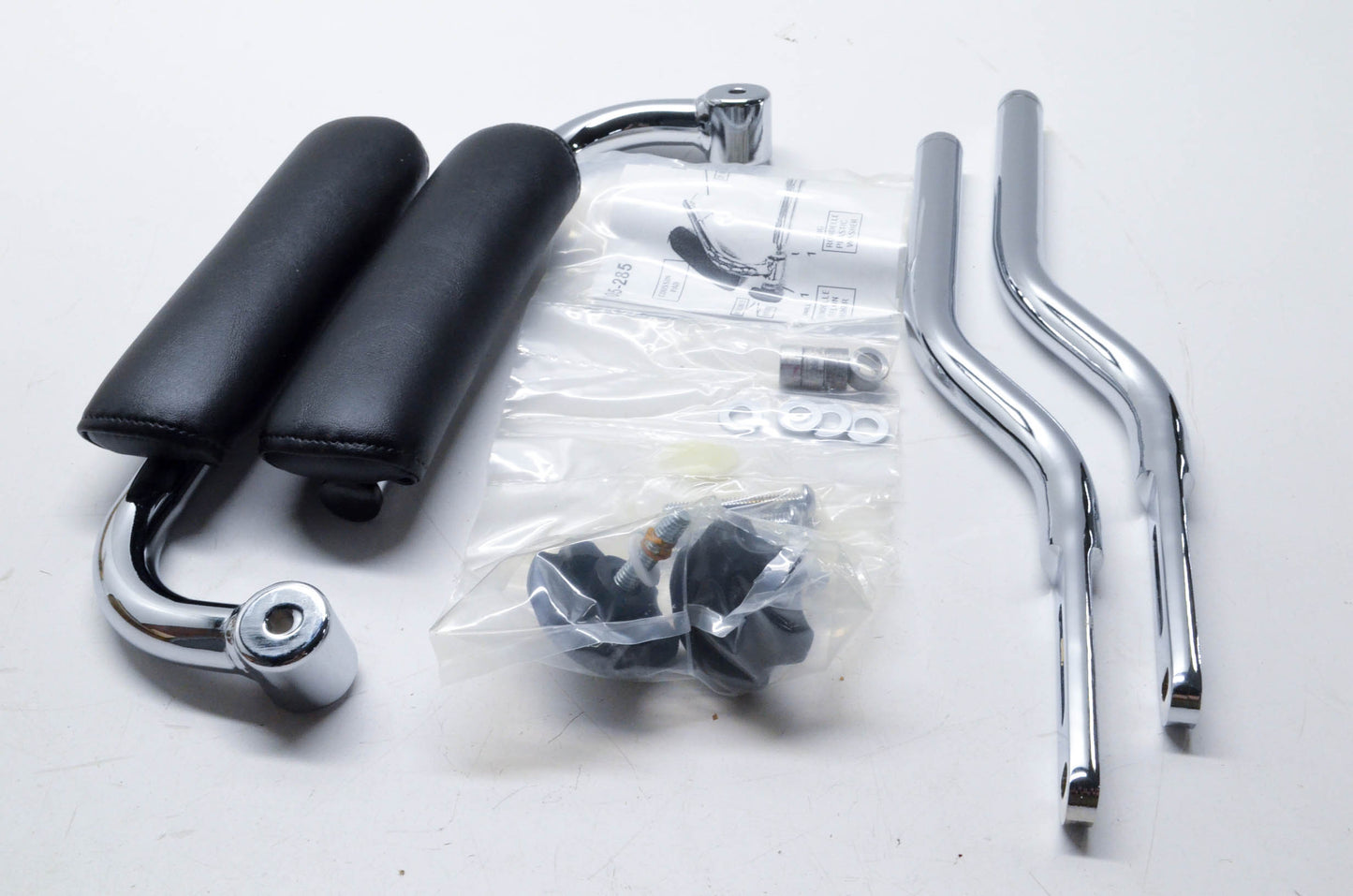 Custom World 05-285, 1076 Passenger Armrest Kit NOS