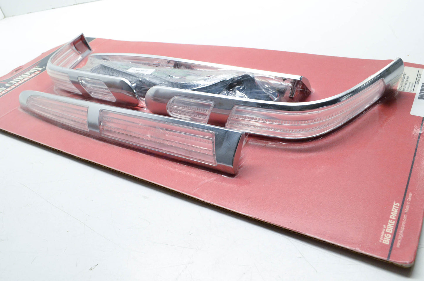 Show Chrome 52-732P LED Saddlebag Molding Kit NOS