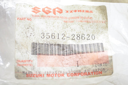 New OEM Suzuki 35612-28620 Turn Signal Lens NOS