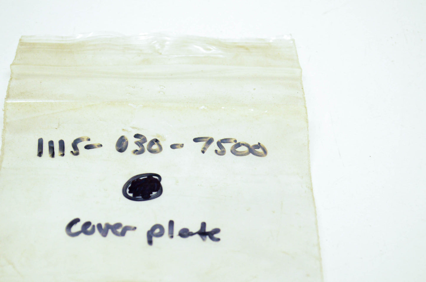 New OEM Stihl 1115-030-7500 Sprocket Cover NOS