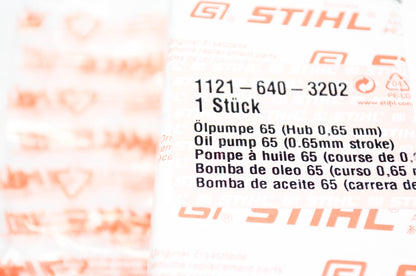 New OEM Stihl 1121-640-3202 Oil Pump 0.65mm Stroke NOS