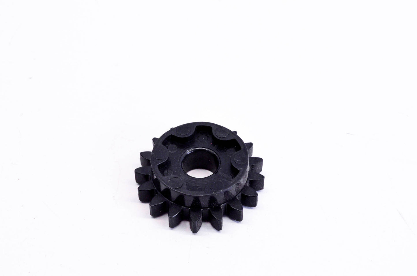 New OEM Stihl 1114-647-1802 Spur Gear NOS