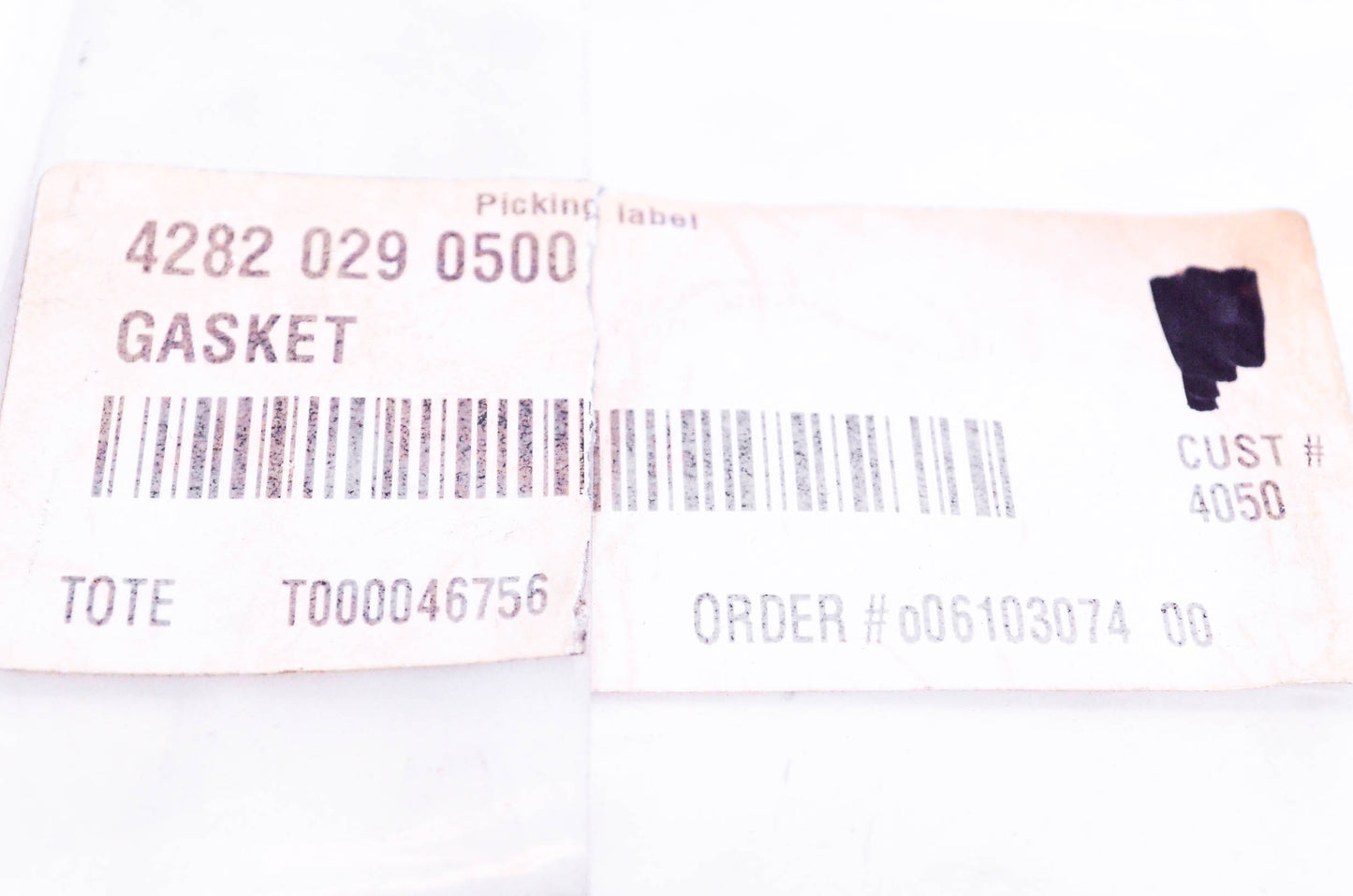 New OEM Stihl 4282-029-0500 Valve Cover Gasket NOS